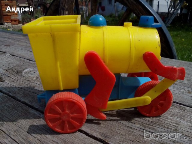 Играчка влакче, снимка 3 - Антикварни и старинни предмети - 18134309