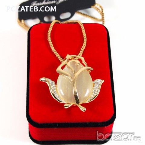 Медальон "Бяла Роза", снимка 1