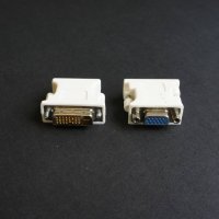 Букса преходна VGA 15pin(ж)/DVI 29pin(м), снимка 1 - Кабели и адаптери - 23230122