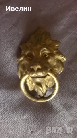 стара барокова апликация-лъвска глава