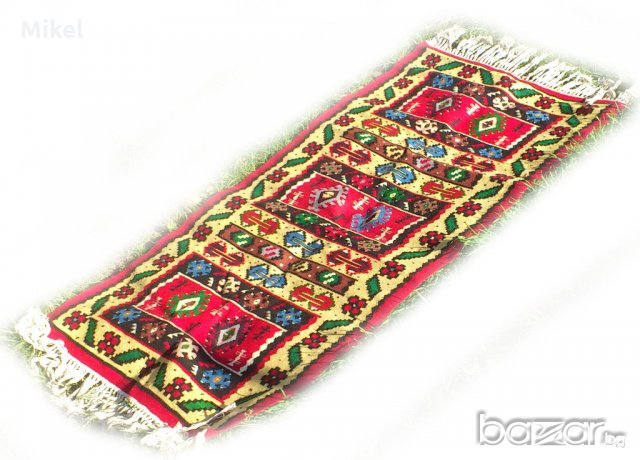 Чипровски Килим + 3 бр путечки Нов Ръчна Изработка , снимка 2 - Килими - 20206705