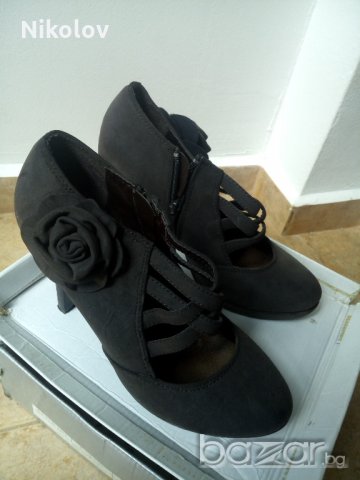 Нови дамски обувки № 40, снимка 1 - Дамски ежедневни обувки - 15842512
