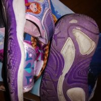 Сандали Disney Frozen, снимка 3 - Детски сандали и чехли - 25896401