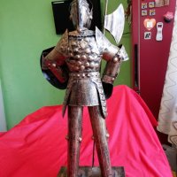 Голяма Метална Статуетка Статуя , Фигура РИЦАР, снимка 3 - Антикварни и старинни предмети - 25997297