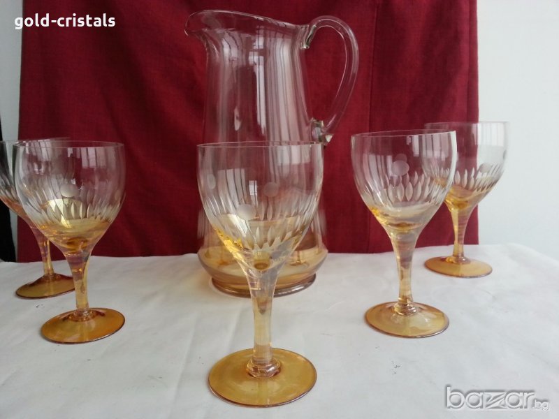 Стъклена кана и стъклени чаши , снимка 1