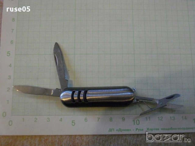 Ножка малка с ножичка и метални чирени, снимка 1 - Други ценни предмети - 13812005