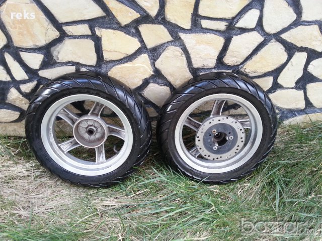 2 броя гуми и джанти за скутер 110/70/12, снимка 9 - Гуми и джанти - 10098803