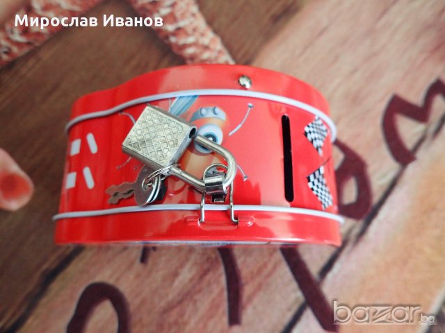 детска касичка Червена кола, от метал, която се заключва с ключе , снимка 4 - Други - 21003503
