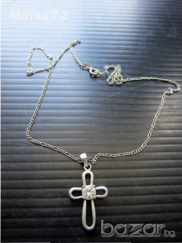 сребърно кръстче с камъче, снимка 3 - Колиета, медальони, синджири - 16957378