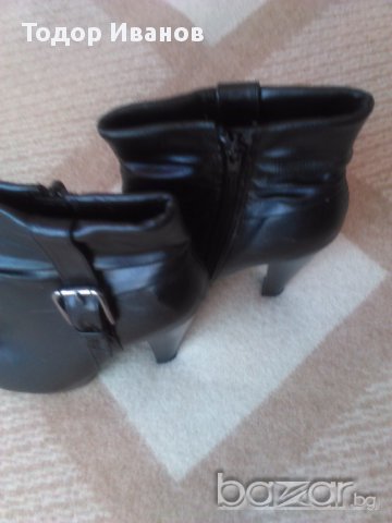 ПРОДАВАМ удобни черни боти, снимка 2 - Дамски боти - 17380897