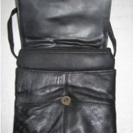 Естествена кожа черна чанта, снимка 2 - Чанти - 15169875