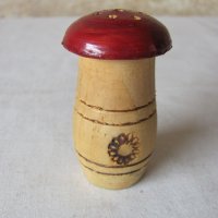 Дървена солничка, гъбка, снимка 2 - Антикварни и старинни предмети - 25652684