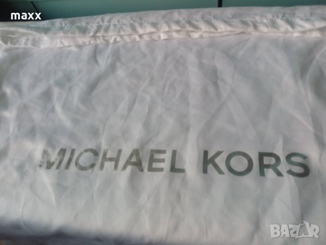 Бяла торба за дрехи Michael Kors