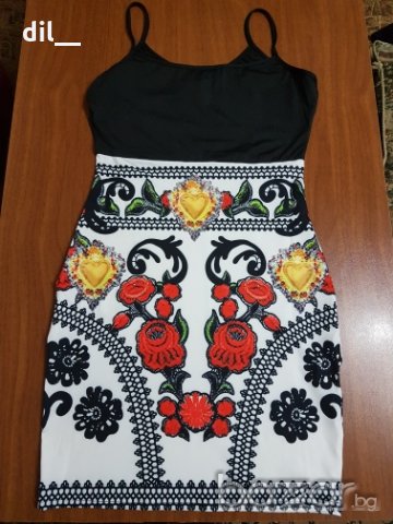 Налични! Рокля с принт цветя, снимка 3 - Рокли - 7257047