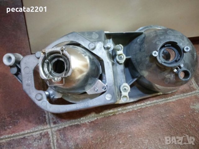 Продавам - части от два леви фейслифтови фарове за C класа W203, снимка 5 - Части - 23325096