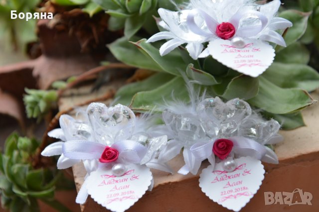 Подаръци за гости- акрилни лебеди, снимка 4 - Кетъринг - 11126903