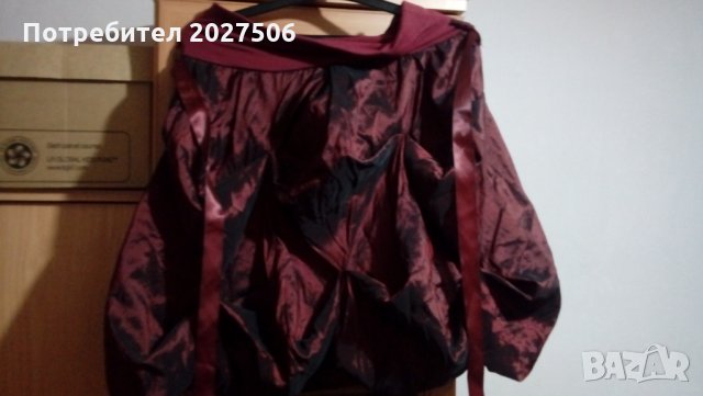 Официална дамска пола