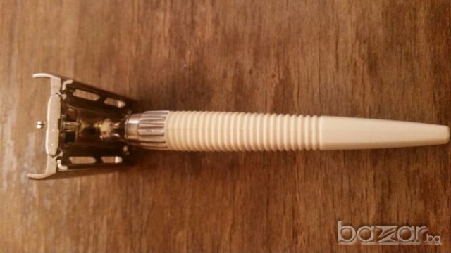 Самобръсначка Gillette, England., снимка 3 - Антикварни и старинни предмети - 16357572