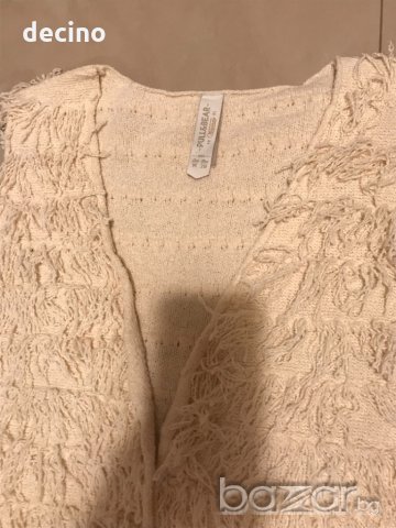 Нов интересен елек Pull and Bear, снимка 2 - Елеци - 20741609