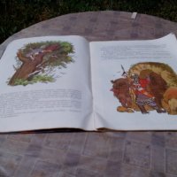 Детска книга Али баба и 40-те разбойника , снимка 3 - Антикварни и старинни предмети - 21817922