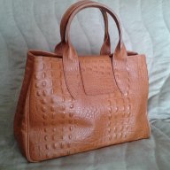 Италианска чанта от естествена кожа, снимка 3 - Чанти - 18479433