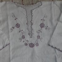 Къса риза с бродерия от национална носия , снимка 2 - Антикварни и старинни предмети - 18871296