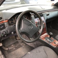  Mercedes-Benz E 200 i на части., снимка 6 - Автомобили и джипове - 21613143