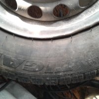 Зимна гума, снимка 2 - Гуми и джанти - 23876471