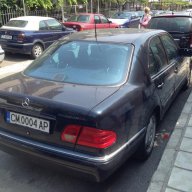 Mercedes E200, снимка 2 - Автомобили и джипове - 10976322