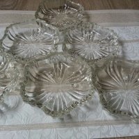   Стъклени чинийки купички, снимка 1 - Антикварни и старинни предмети - 22998941