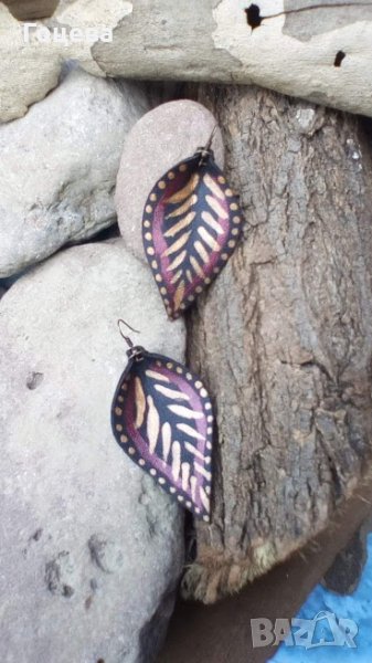 Ръчно рисувани кожени обеци листо в стил Джоана Гейнс ! Хит в САЩ !, снимка 1