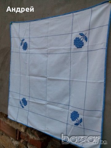 Бродирана покривка, снимка 2 - Антикварни и старинни предмети - 18289882