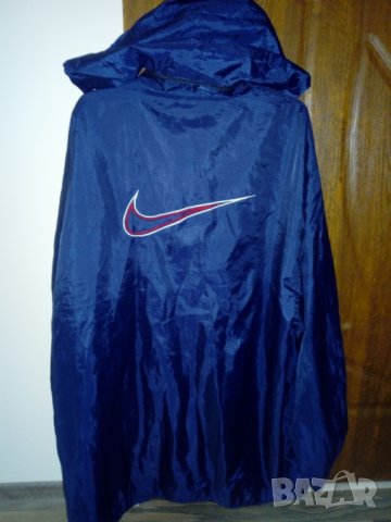 Тъмно синьо яке ветровка Nike, размер 52, снимка 2 - Якета - 23965876