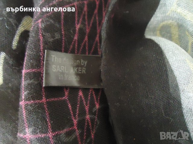 Шал на на френския дизайнер Сарл Акер, снимка 4 - Шапки - 22595860