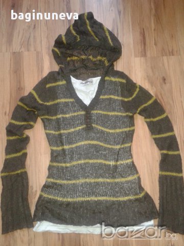 дамска блузка пуловер с качулка на С & A Clockhouse-размер-м-л , снимка 1 - Блузи с дълъг ръкав и пуловери - 9094232