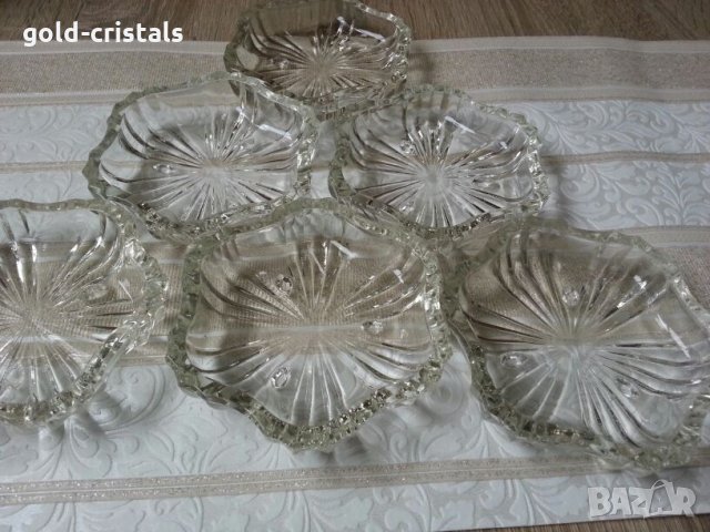   Стъклени чинийки купички