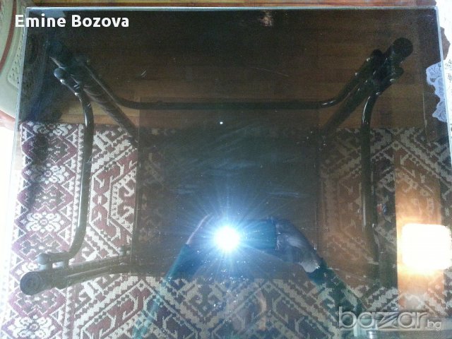 стъклена масичка на три нива, снимка 4 - Столове - 13840169