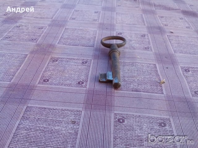 Старинен ключ, снимка 2 - Антикварни и старинни предмети - 19496465