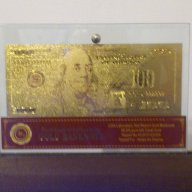 Сувенирни банкноти 100 златни долара в стъклена поставка и масивно дърво + Сертификат, снимка 1 - Подаръци за рожден ден - 8641302