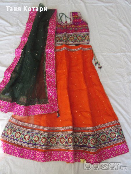 Индийски официален комплект , снимка 1