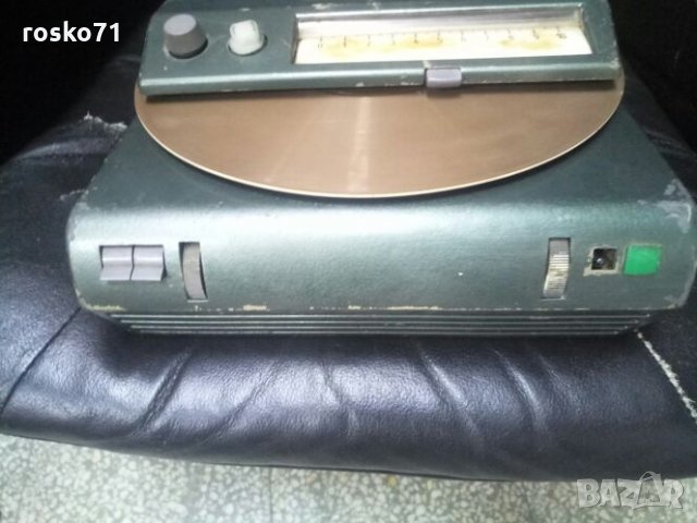 Много стара записваща машина, снимка 4 - Антикварни и старинни предмети - 21508992