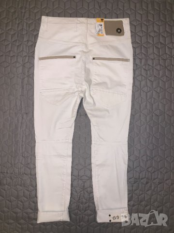 G-Star бели дамски дънки потур W28/L32, снимка 3 - Дънки - 23935450