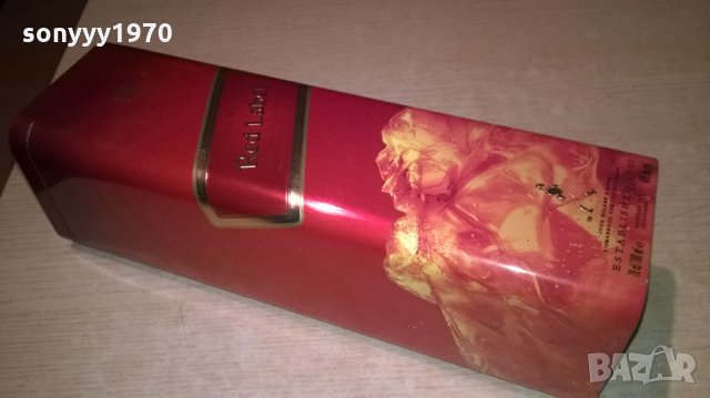 поръчана-johnnie walker-red label-метална кутия от уиски, снимка 2 - Колекции - 22889658