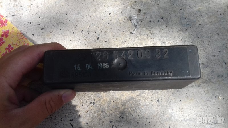 Реле за Мерцедес 124/190, снимка 1