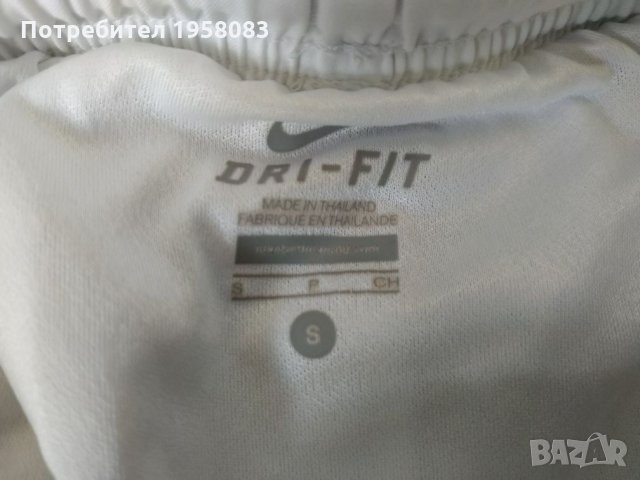 Nike dri fit къси панталони, снимка 3 - Къси панталони - 25574757
