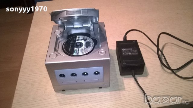 Nintendo game cube+adapter+игра-внос швеицария, снимка 3 - Nintendo конзоли - 15133407