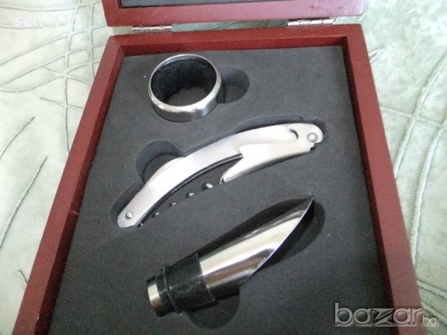 Комплект за вино+шах в подаръчна кутия, снимка 5 - Кутии за храна - 14513497