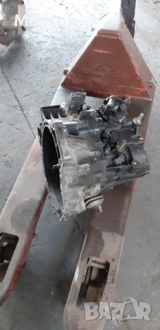 Скорости за Мазда 6, снимка 2 - Части - 25658008