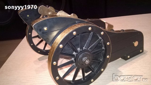 Топ-поставка за вино с златист обков-25/18/15см, снимка 6 - Антикварни и старинни предмети - 14884881