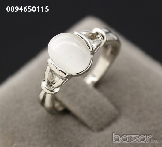 Ефектен сребърен пръстен лунен камък , снимка 5 - Пръстени - 17369466